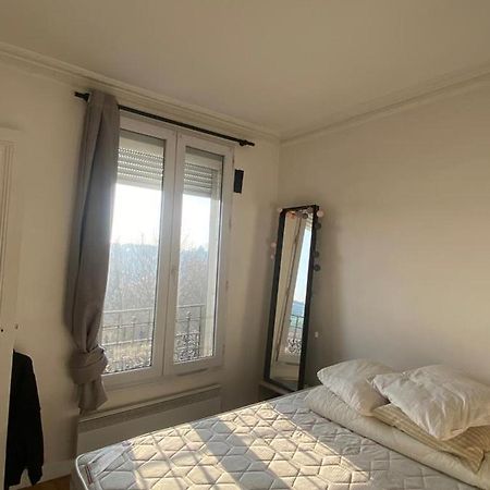 Appartement Ensoleille, Central Et Tout Equipe Avec Vue Tour Eiffel Et Pantheon Párizs Kültér fotó